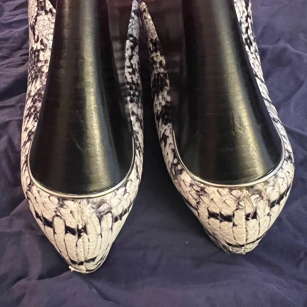 Coach Orchard Black and White Snake Print Wedge Leather Pumps, size 9